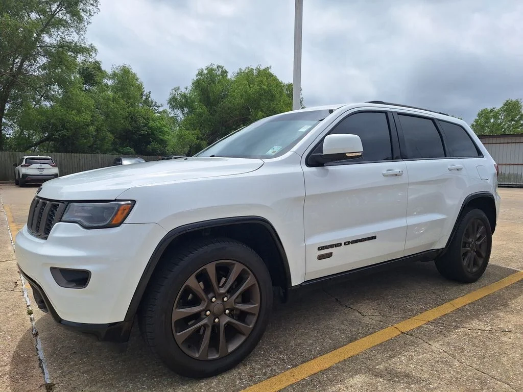 2016 Jeep Grand Cherokee Limited 75th Anniversary Edition's photo