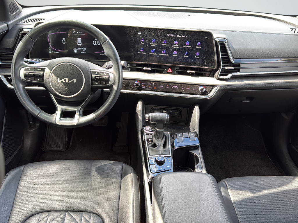 Used 2023 Gray Kia X-Line image 9