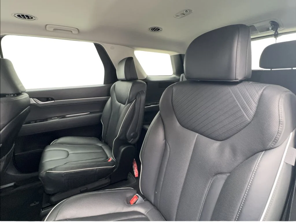 Used 2023 White Hyundai XRT image 25