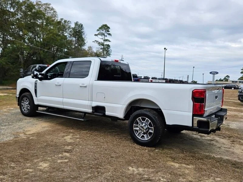 New 2026 Oxford White Ford F-350® Lariat® image 9