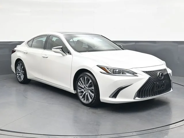 Used 2021 White Lexus 350 image 2