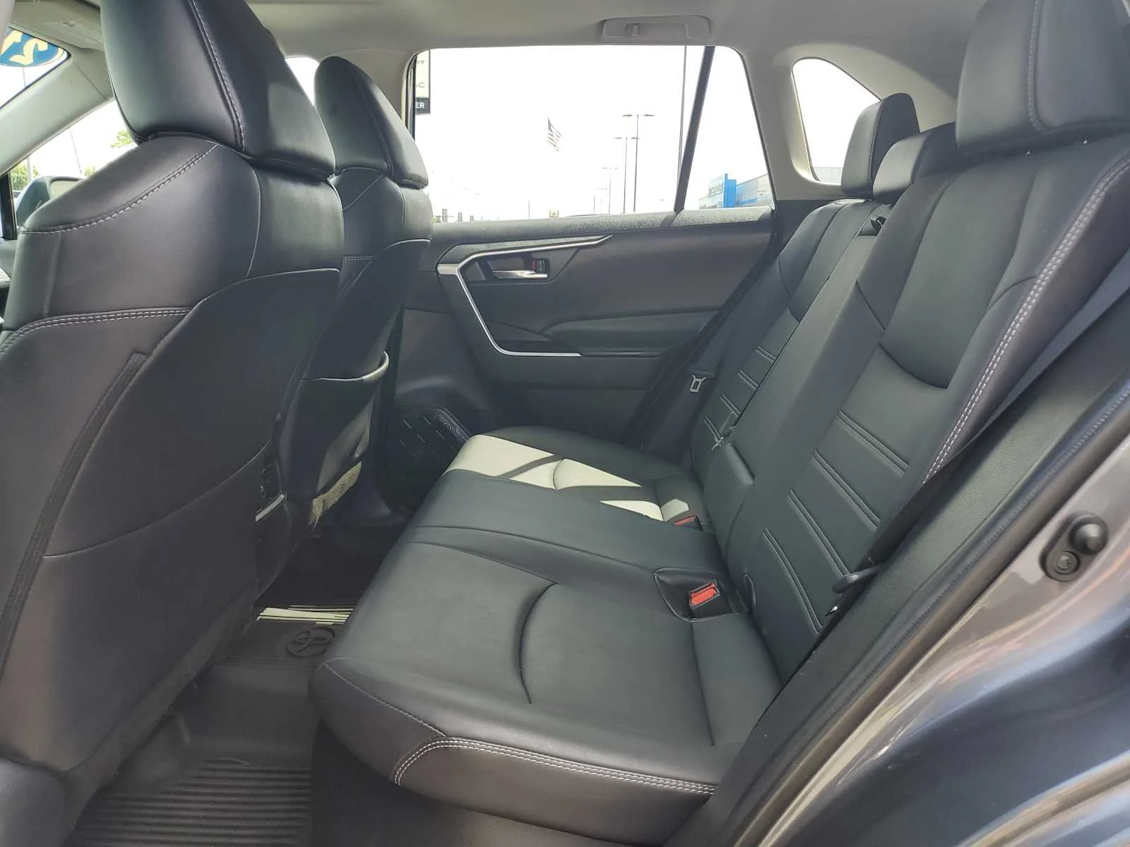 Used 2021 Gray Toyota Hybrid LE image 19