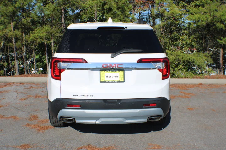 Certified Used 2023 SUMMIT WHITE GMC SLT image 18