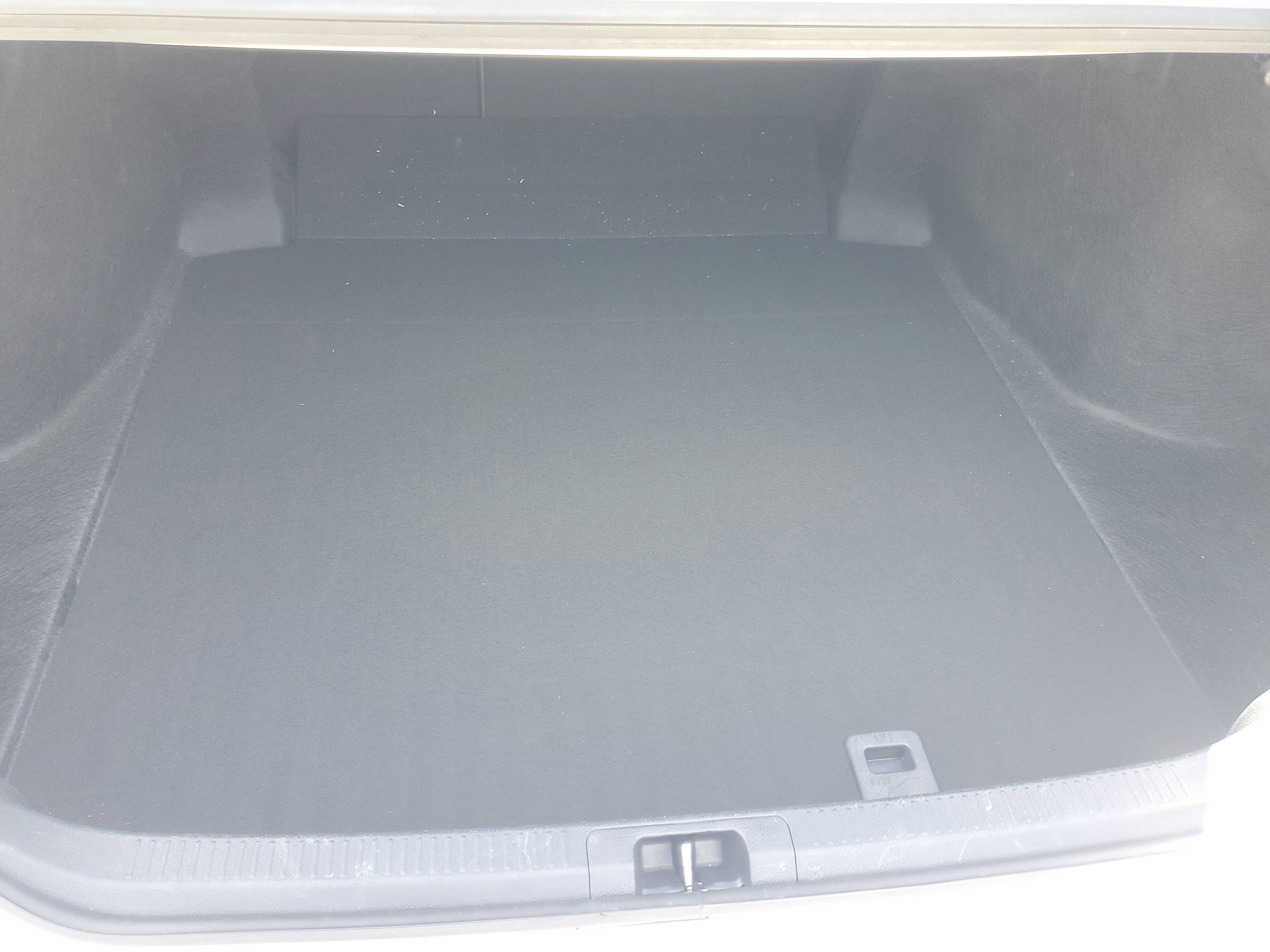 Used 2023 Ice Toyota SE image 9