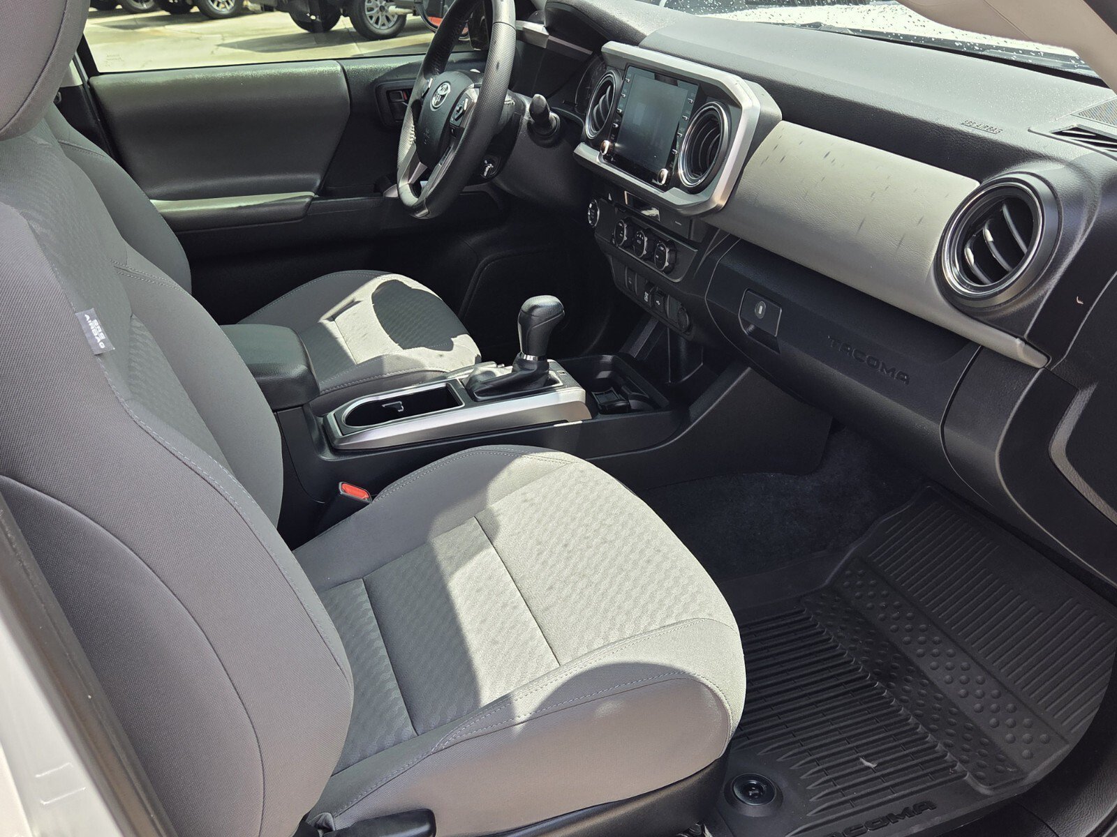 Used 2023 Ice Toyota SR5 image 10