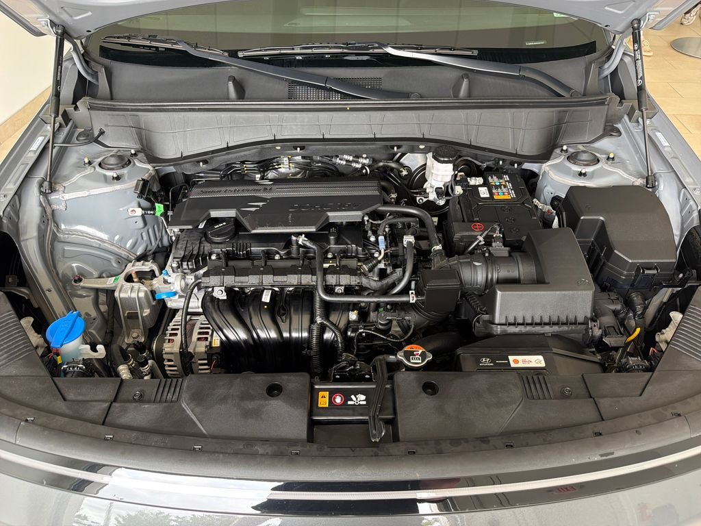 Used 2025 Gray Hyundai SEL image 33