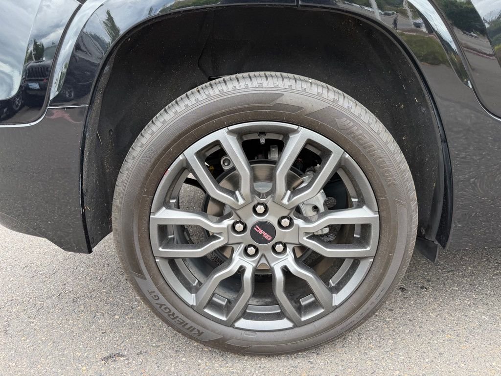 Used 2022 Ebony Twilight Metallic GMC Denali image 9