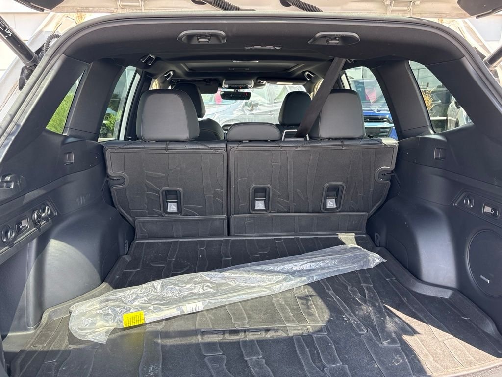 Used 2022 Crystal White Pearl Subaru Wilderness image 9