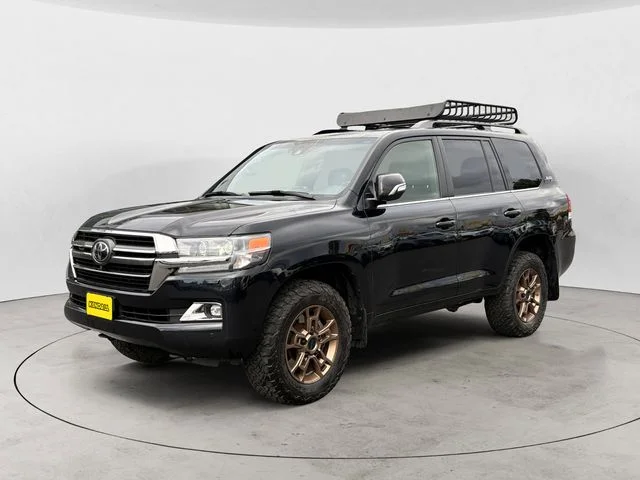 2020 Toyota Land Cruiser Heritage Edition's photo