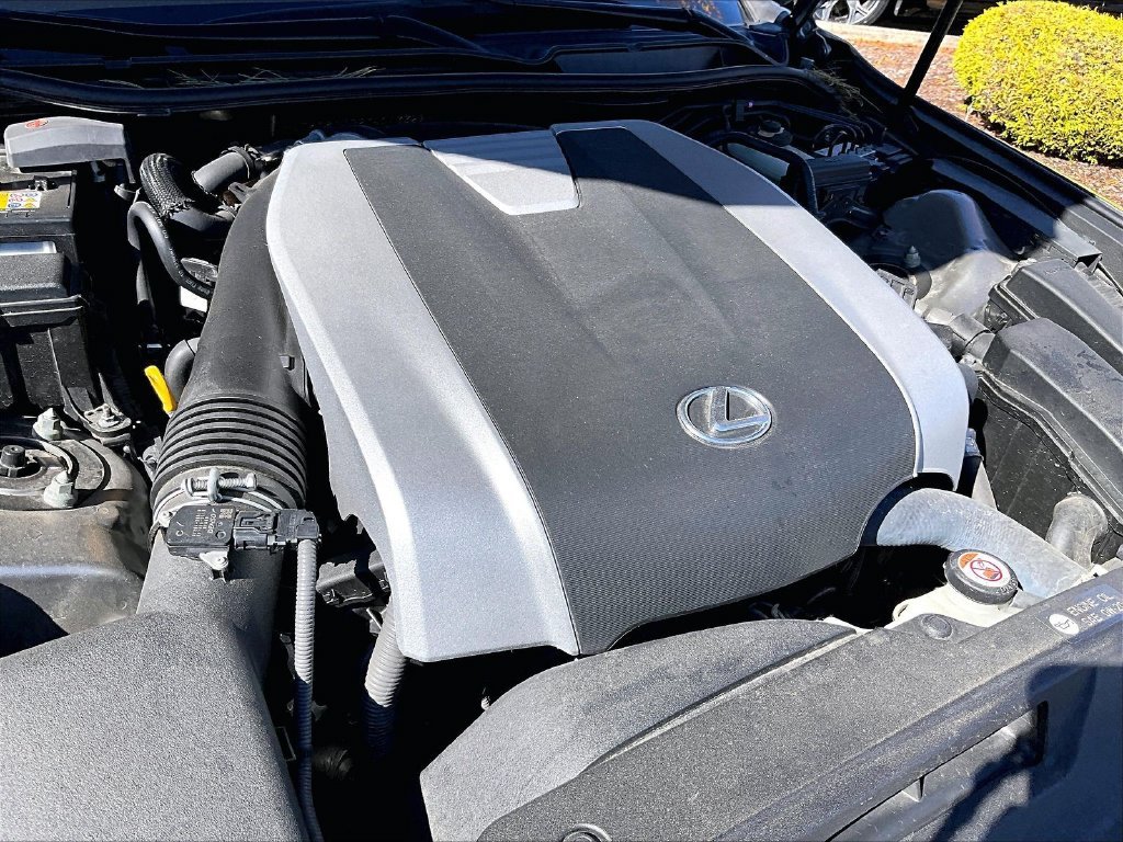 Used 2021 Silver Lexus 300 image 34