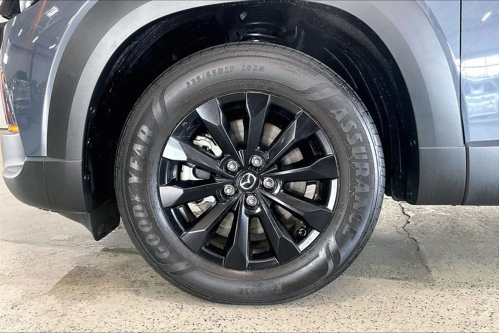 Used 2025 Gray Mazda 2.5 S Preferred Package image 8