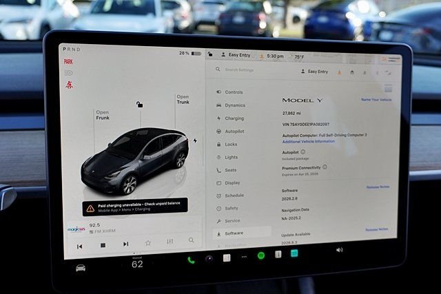 Used 2023  Tesla Long Range image 26