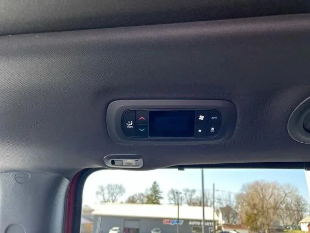 2026 Chrysler Pacifica Limited - Photo 28