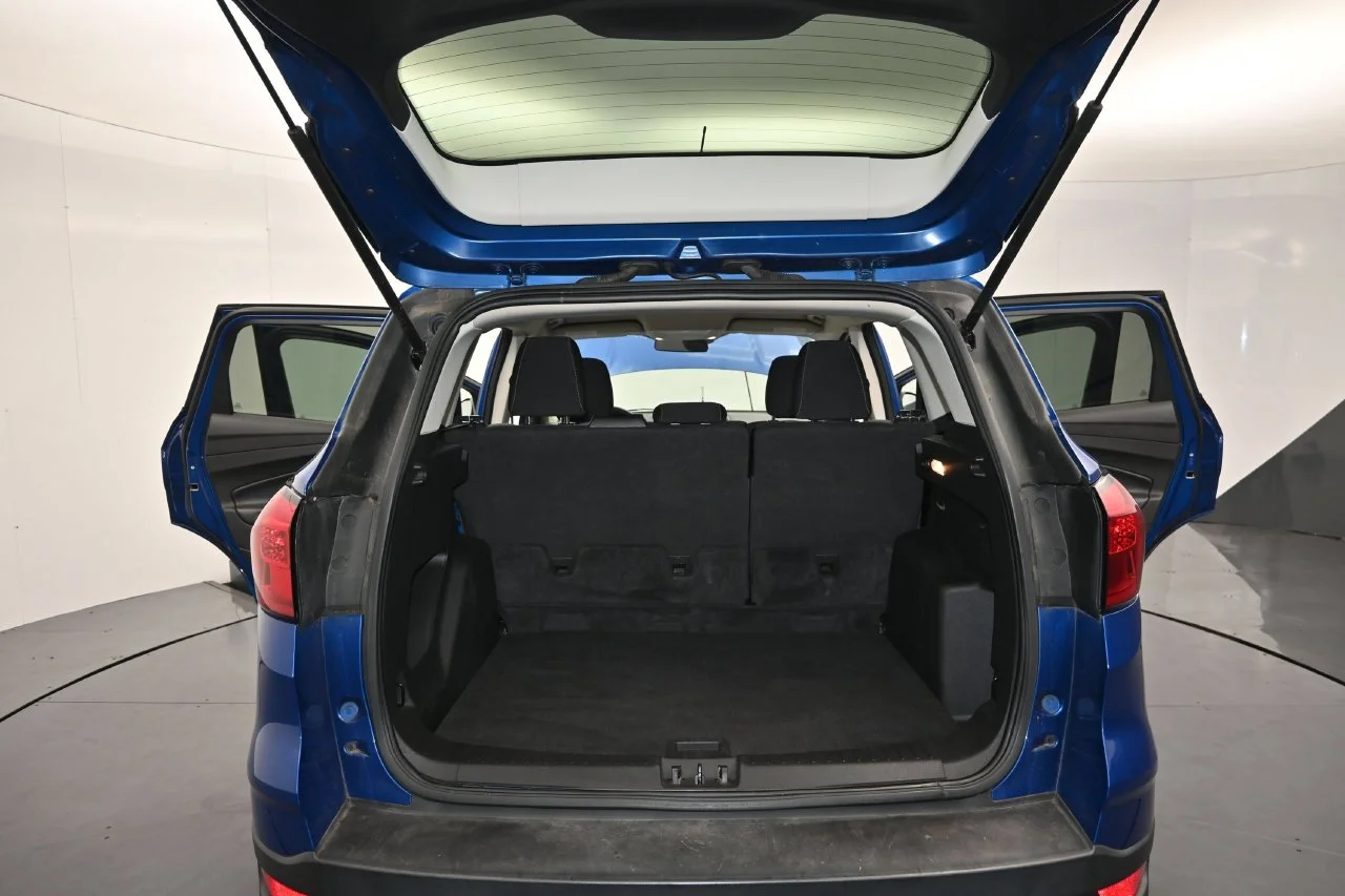 Certified Used 2019 Lightning Blue Ford SE image 11