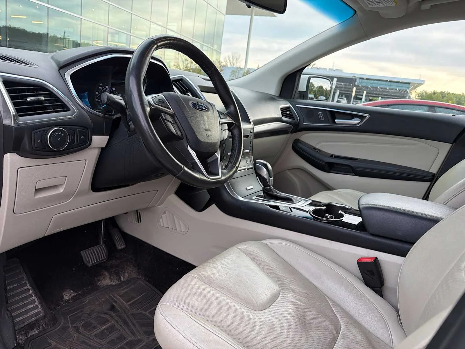Used 2015 White Platinum Metallic Tri-Coat Ford Titanium image 14