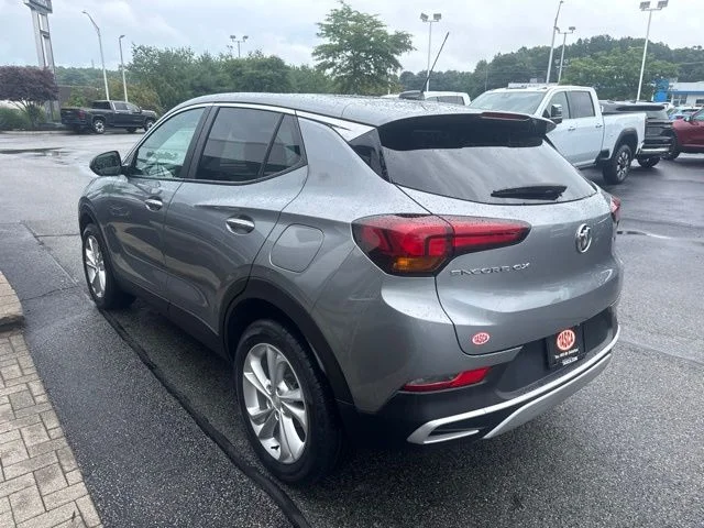 Used 2023 Gray Buick Preferred image 5