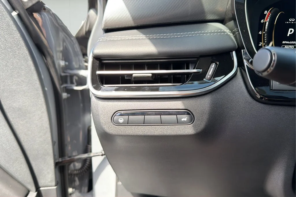 New 2027 HARBOR GRAY INFINITI Sport AWD image 28