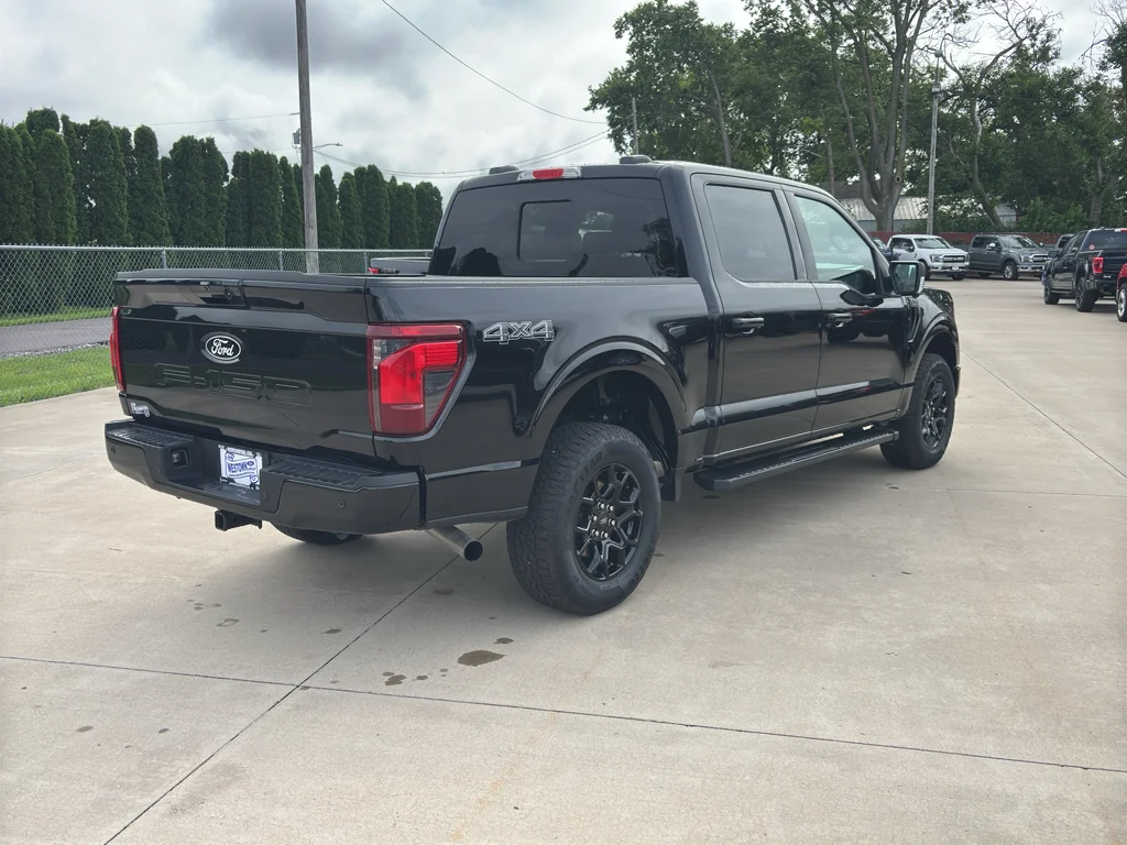 Used 2024 Agate Black Metallic Ford XLT image 3