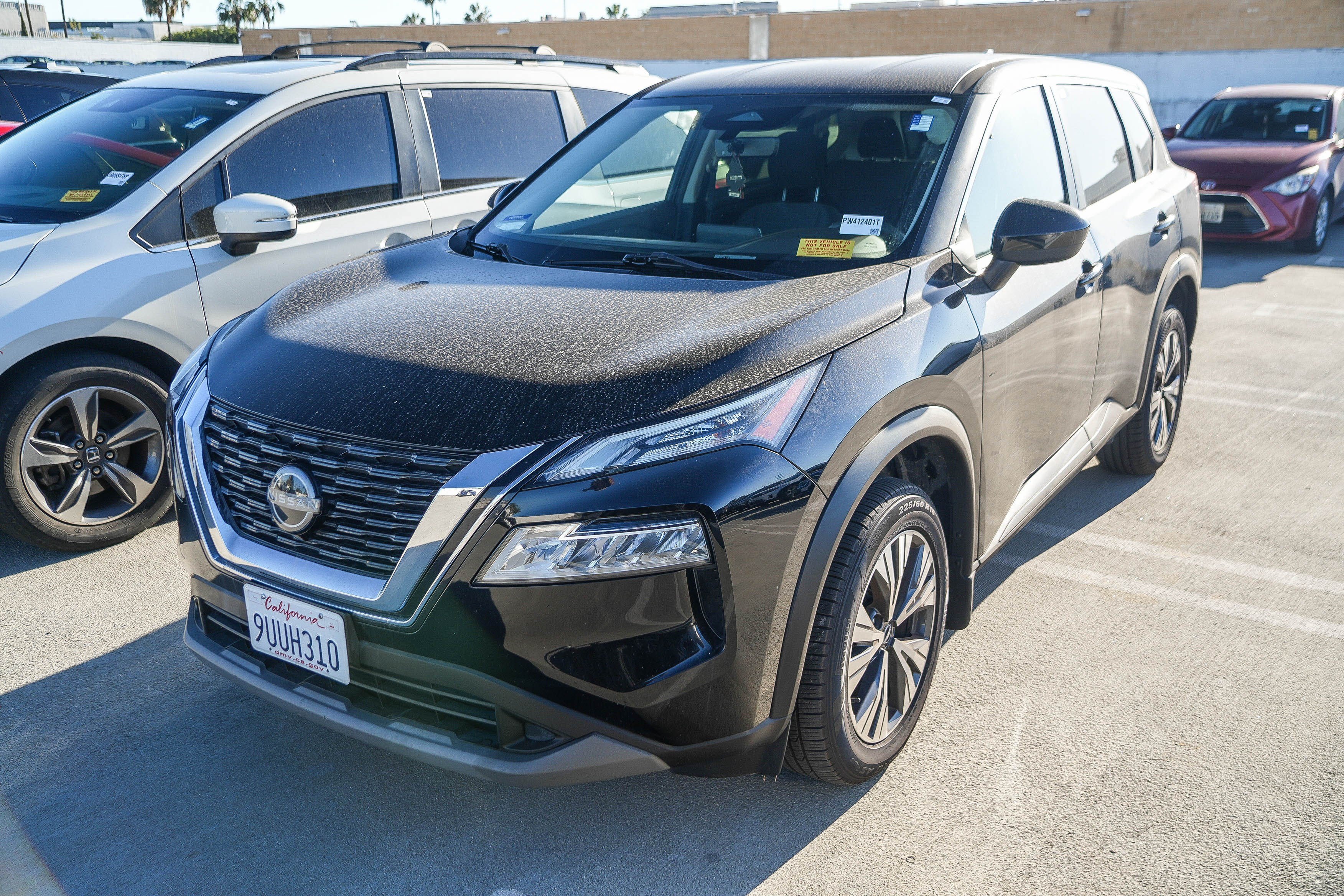 Used 2023 Super Black Nissan SV image 5