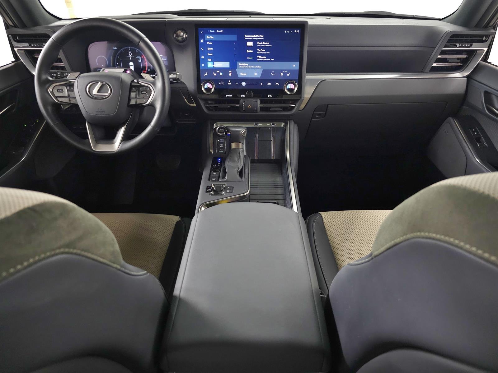 Certified Used 2025 Atomic Silver Lexus OVERTRAIL+ image 15