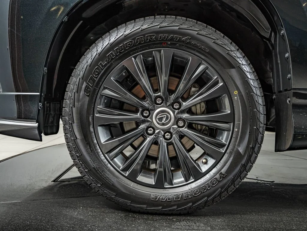 Certified Used 2023 Caviar Lexus 460 image 10