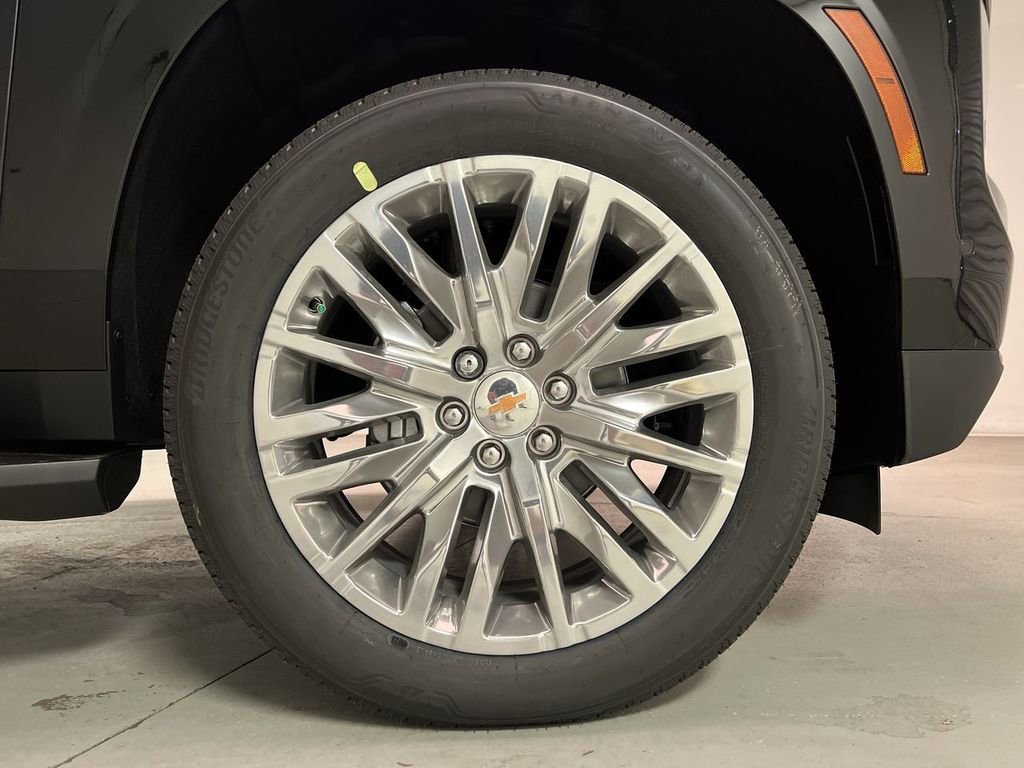 2026 Chevrolet Suburban Premier - Photo 10