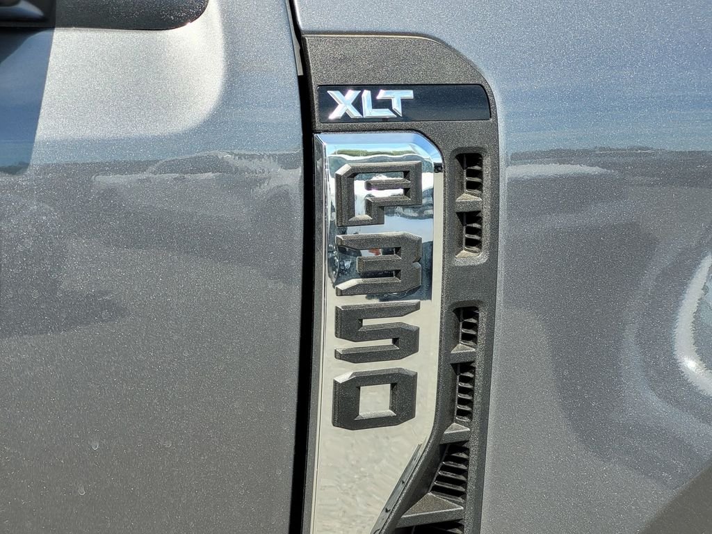 New 2026 Carbonized Gray Metallic Ford F-350® XLT image 5