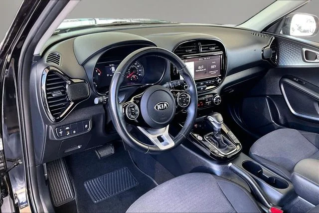 Used 2021 Black Kia EX image 14