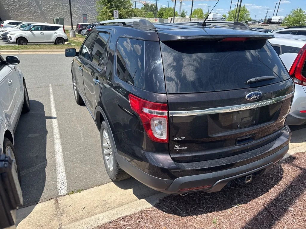 Used 2014 Brown Ford XLT image 2