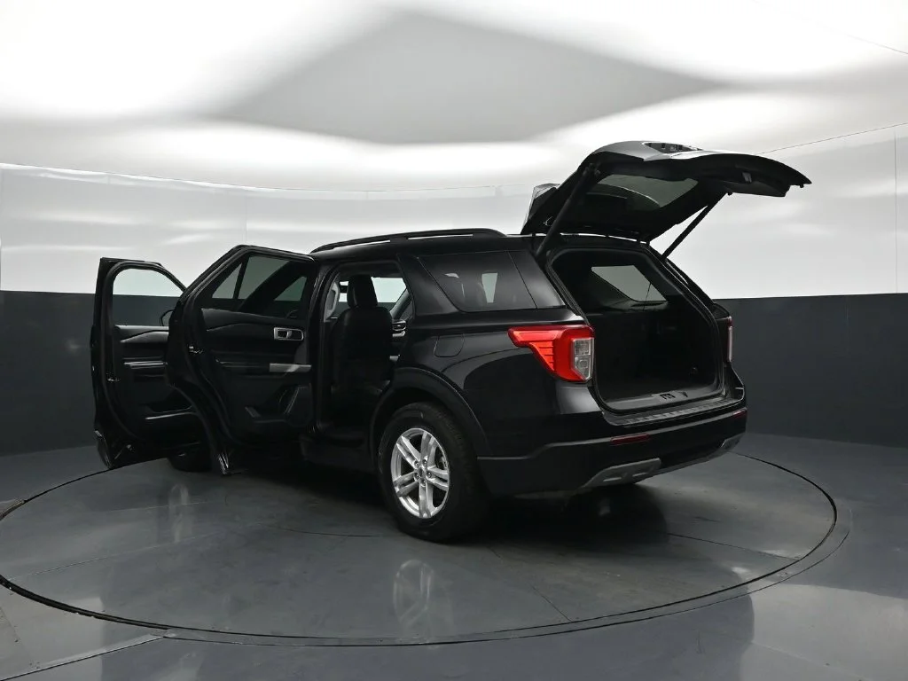 Used 2023 Black Ford XLT image 27