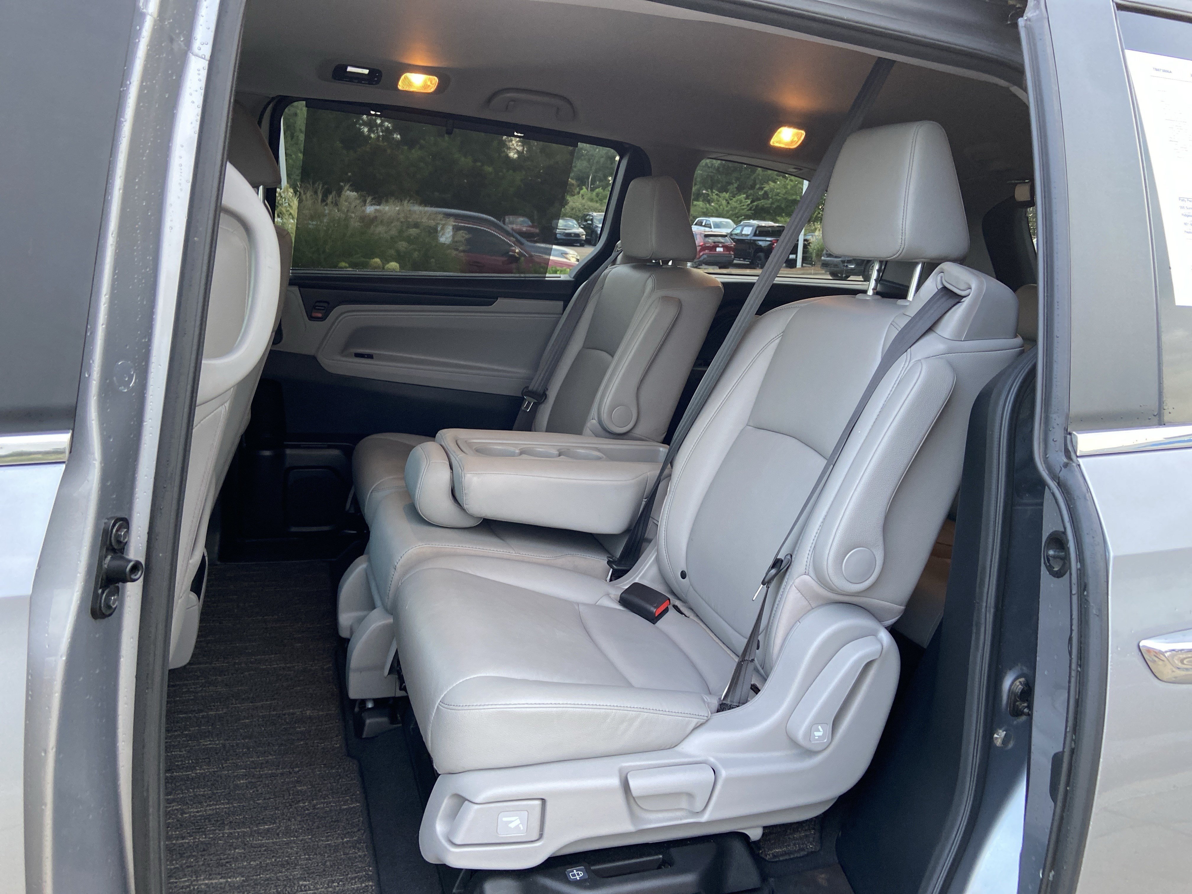 Used 2021 Lunar Silver Metallic Honda EX-L image 16