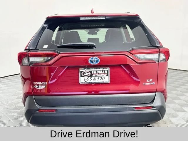 Used 2019 Red Toyota LE image 21