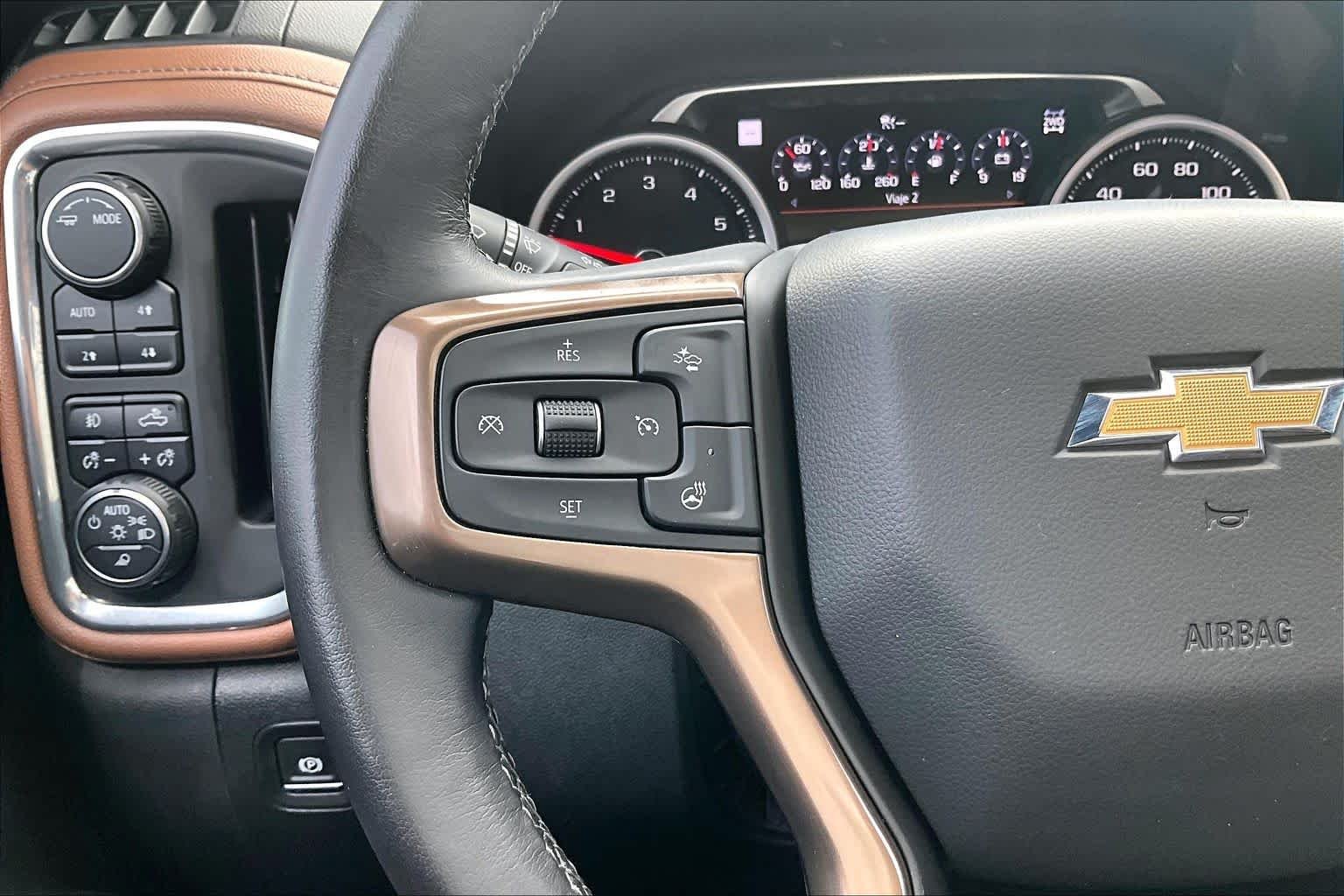 Used 2020 Iridescent Pearl Tricoat Chevrolet High Country image 20
