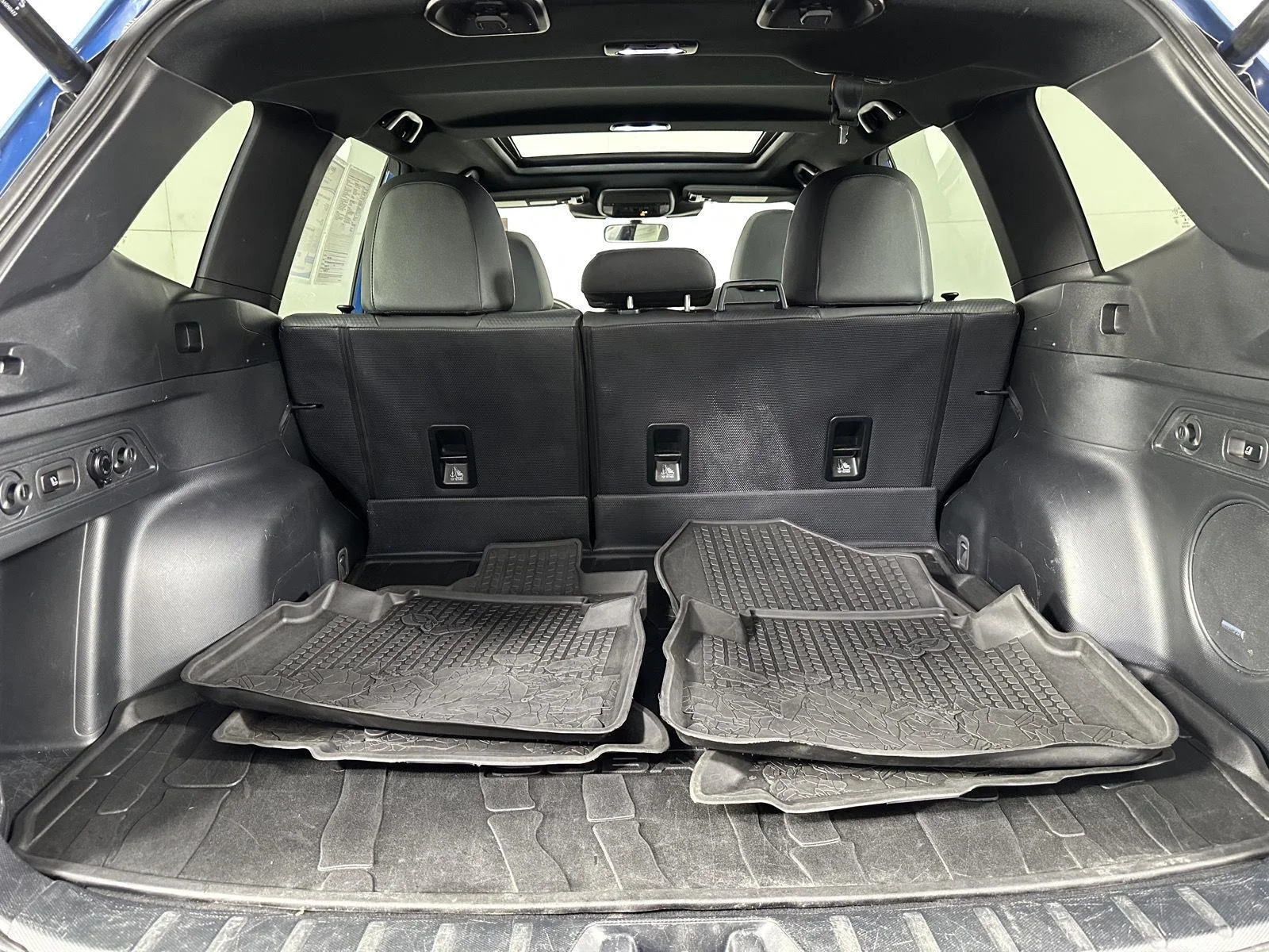 Used 2024 Geyser Blue Subaru Wilderness image 25