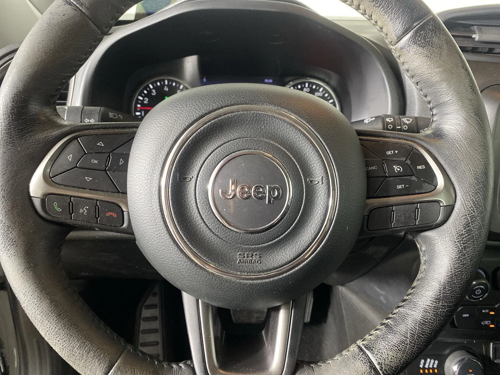 Used 2020 Sting-Gray Clearcoat Jeep Limited image 13