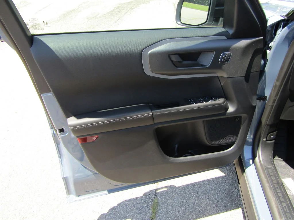 New 2026 Azure Gray Metallic Tri-Coat Ford Outer Banks® image 32