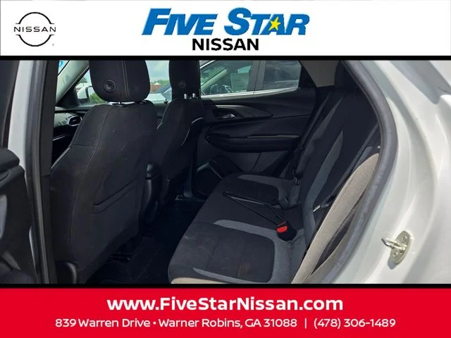 Used 2022 White Chevrolet LT image 6