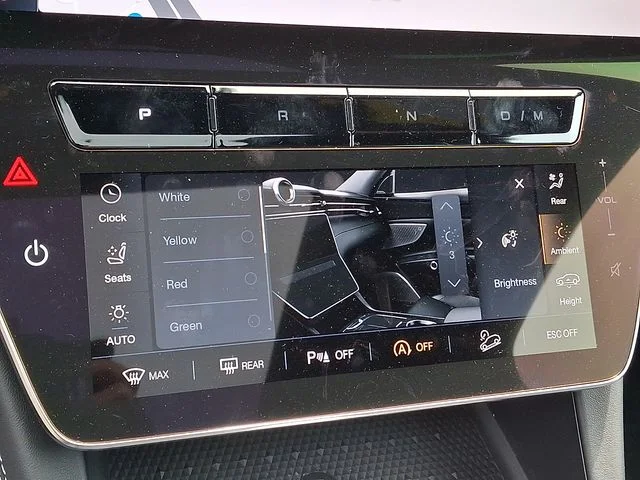 2026 Maserati Grecale Modena V6 - Photo 11