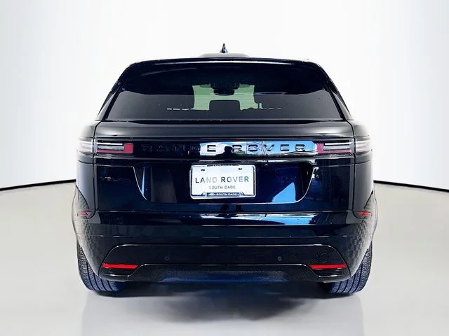 Used 2026 Black Land Rover Dynamic SE image 6