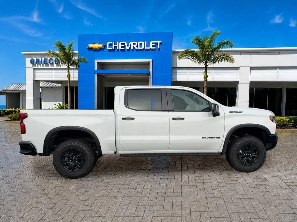 2026 Chevrolet Silverado 1500 ZR2 - Photo 8