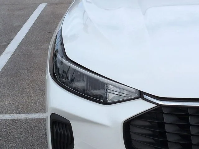 Used 2023 White Ford Active image 10