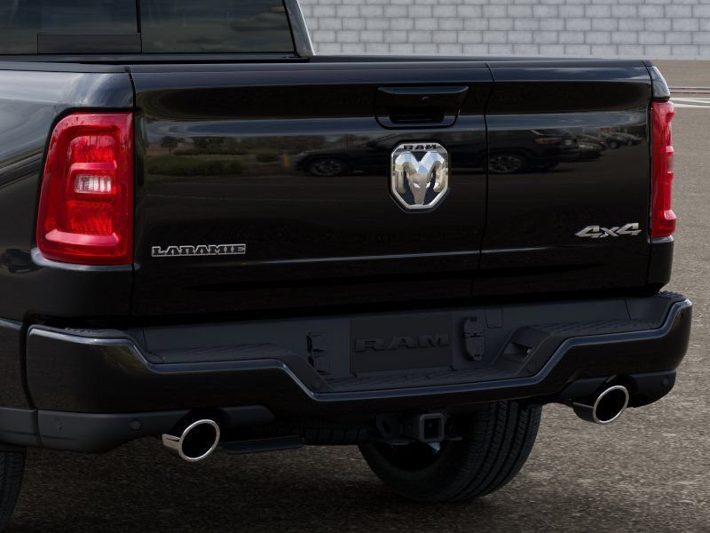 New 2027 Diamond Black Crystal Pearl-Coat Exterior Paint RAM Laramie image 13