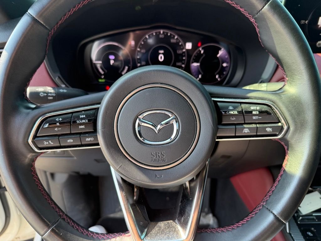 Used 2025 White Mazda Premium Plus image 17