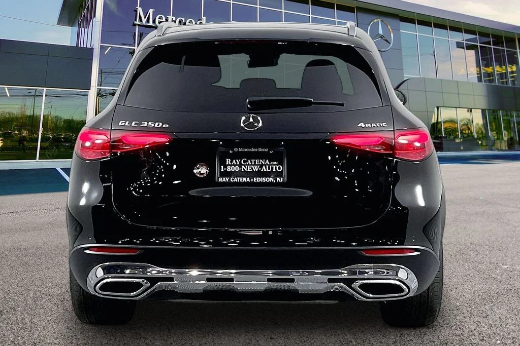 Certified Used 2025 Black Mercedes-Benz GLC 350e image 4