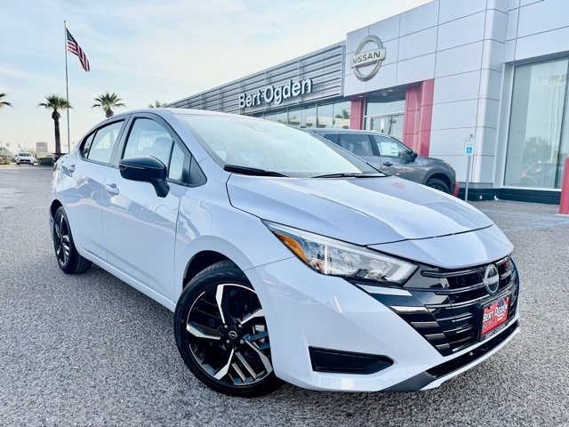 2025 Nissan Versa Sedan SR
