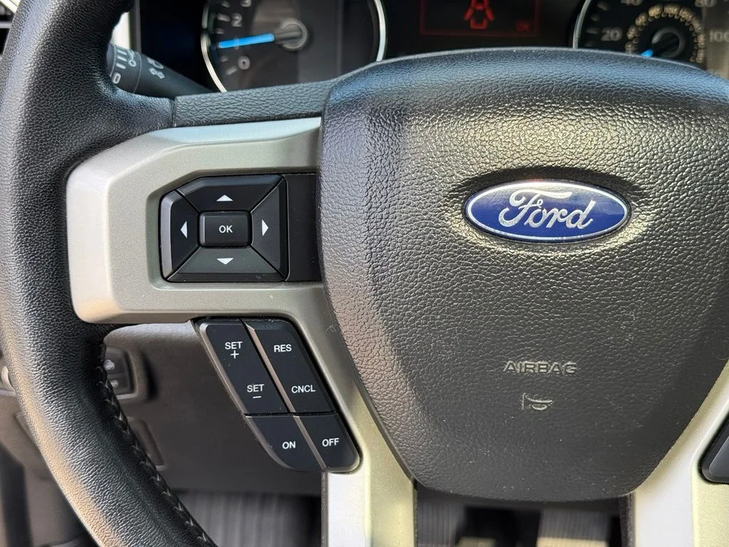 Used 2020 Black Ford Lariat image 17