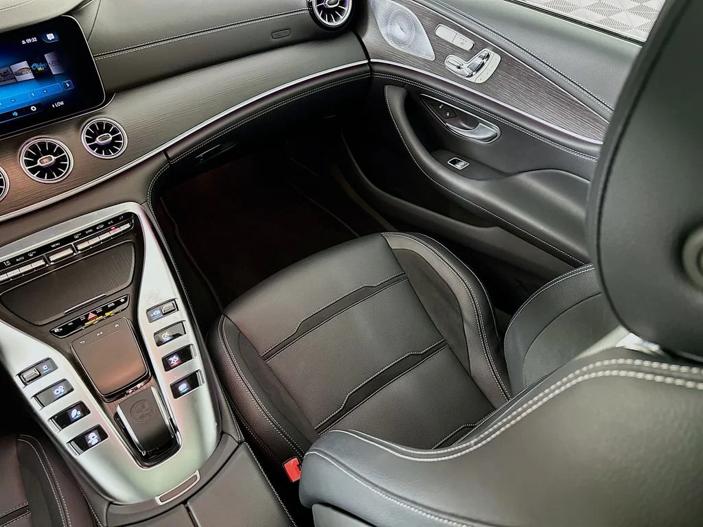 Used 2022 White Mercedes-Benz Base image 23