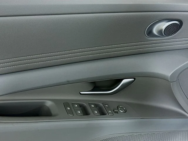 New 2026 Hyundai ELANTRA SEL Sport