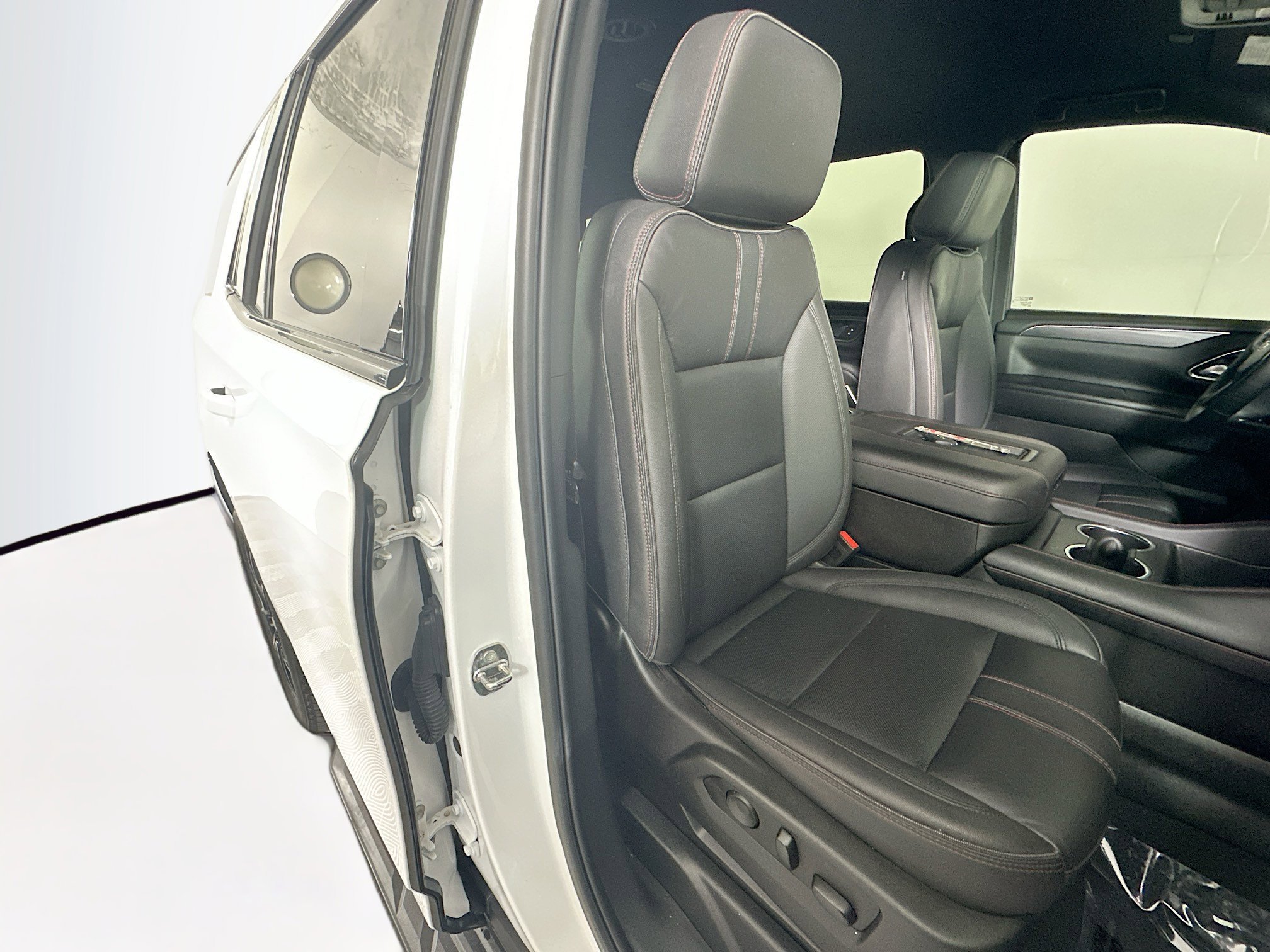 Used 2023 Summit White Chevrolet RST image 28