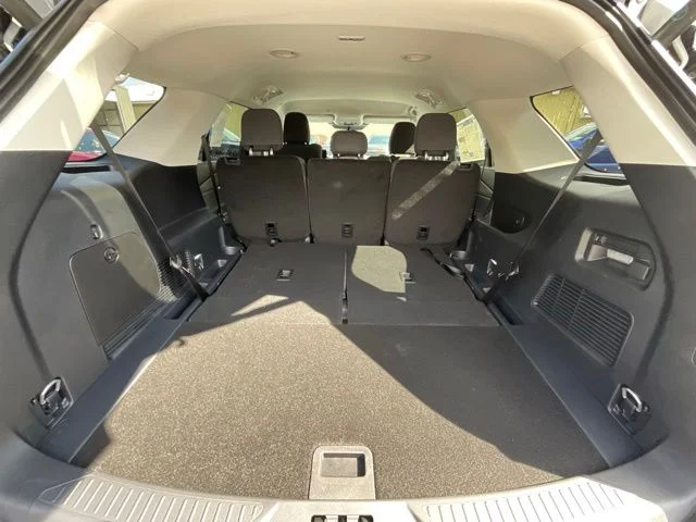 New 2026 Space White Metallic Ford Active image 8